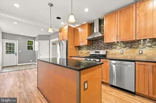 1233 S 15th St, Philadelphia, PA 19146 - Photo 11