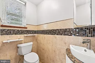 1233 S 15th St, Philadelphia, PA 19146 - Photo 23