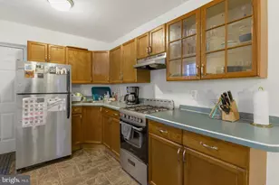 2606 Collins St, Philadelphia, PA 19125 - Photo 9