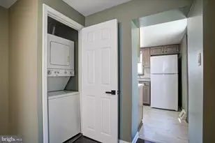 2331 E Hazzard St, Philadelphia, PA 19125 - Photo 17