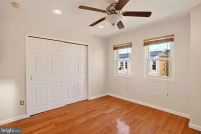 2442 S Lawrence Street, Philadelphia, PA 19148 - Photo 13