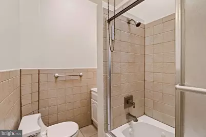 2442 S Lawrence Street, Philadelphia, PA 19148 - Photo 21