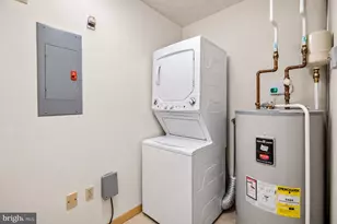 233 S 6th St, Philadelphia, PA 19106 - Photo 9