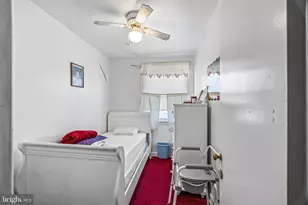 6251 Marsden St, Philadelphia, PA 19135 - Photo 25