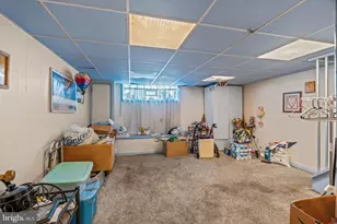 6251 Marsden St, Philadelphia, PA 19135 - Photo 31