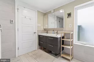 2233 Bainbridge St, Philadelphia, PA 19146 - Photo 23