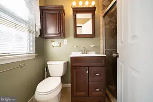 814 Caledonia St, Philadelphia, PA 19128 - Photo 17