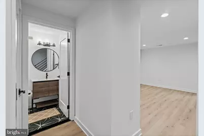 848 N Leithgow Street, Philadelphia, PA 19123 - Photo 39