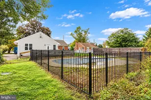 1443 Rhawn St, Philadelphia, PA 19111 - Photo 23