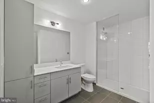 569 N 5th St, Philadelphia, PA 19123 - Photo 13