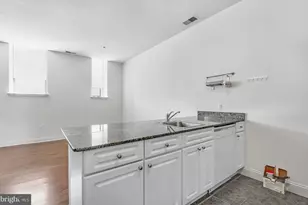 1001 Chestnut St, Philadelphia, PA 19107 - Photo 7
