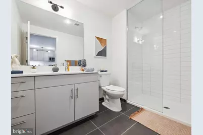 569 N 5th Street #418, Philadelphia, PA 19123 - Photo 9
