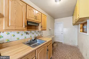 1222 N 54th St, Philadelphia, PA 19131 - Photo 9