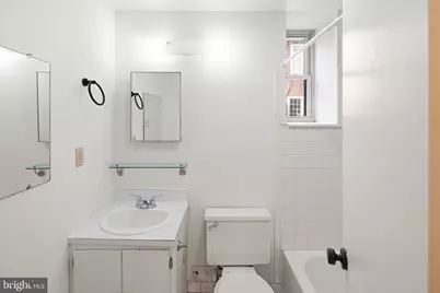 1137 Pine Street #UNIT 102, Philadelphia, PA 19107 - Photo 7