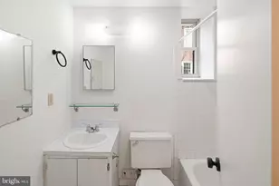 1137 Pine St, Philadelphia, PA 19107 - Photo 7