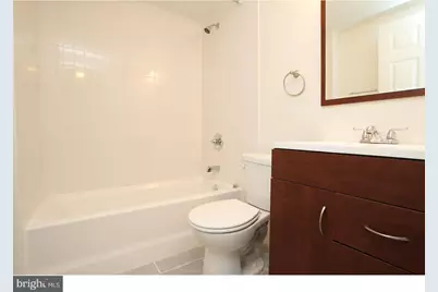 426 S 44th Street #1, Philadelphia, PA 19104 - Photo 9