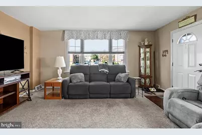 2047 Nester Street, Philadelphia, PA 19115 - Photo 5
