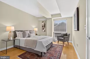 1034 Spruce St, Philadelphia, PA 19107 - Photo 11