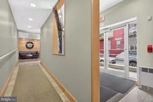 1034 Spruce St, Philadelphia, PA 19107 - Photo 29
