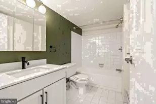 1500 Locust St, Philadelphia, PA 19102 - Photo 21