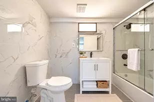4142 Hellerman St, Philadelphia, PA 19135 - Photo 9