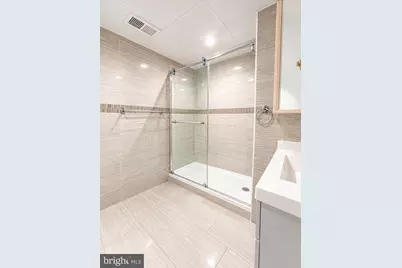 926-928 Race Street #4C, Philadelphia, PA 19107 - Photo 11
