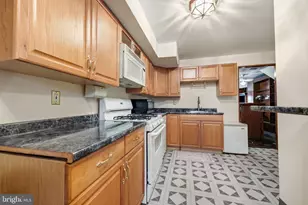 7904 Calvert St, Philadelphia, PA 19152 - Photo 31