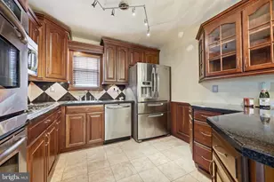 7904 Calvert St, Philadelphia, PA 19152 - Photo 9