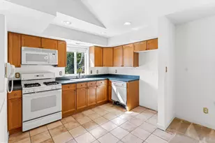9200 Blue Grass Rd, Philadelphia, PA 19114 - Photo 7