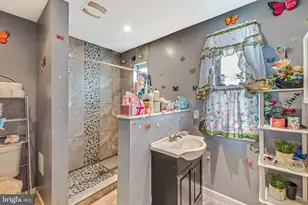 6036 Walker St, Philadelphia, PA 19135 - Photo 13