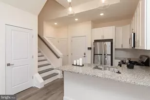 968 N 8th St, Philadelphia, PA 19123 - Photo 7
