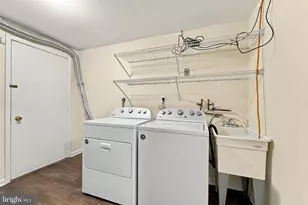 223 N 23rd St, Philadelphia, PA 19103 - Photo 25