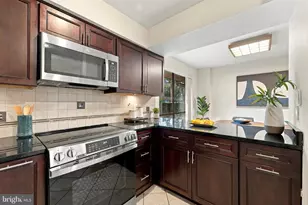 223 N 23rd St, Philadelphia, PA 19103 - Photo 9