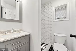 2821 Poplar St, Philadelphia, PA 19130 - Photo 15