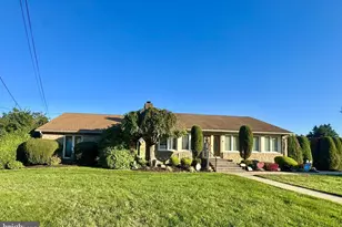 1000 Welsh Rd, Philadelphia, PA 19115 - Photo 1