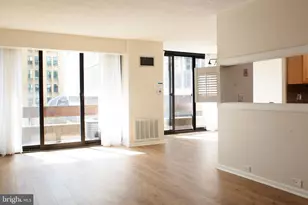 1326 Spruce St, Philadelphia, PA 19107 - Photo 11