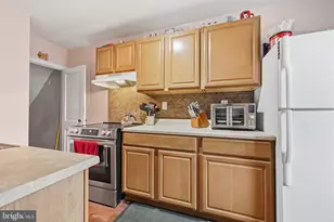 1124 Fanshawe St, Philadelphia, PA 19111 - Photo 7