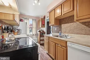 1124 Fanshawe St, Philadelphia, PA 19111 - Photo 9