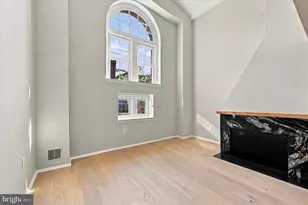 870 N 28th St, Philadelphia, PA 19130 - Photo 9