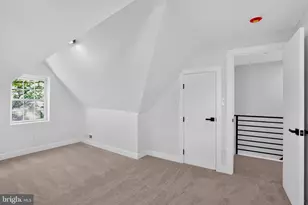 10200 Haldeman Ave, Philadelphia, PA 19116 - Photo 17