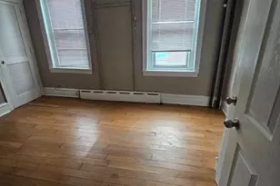 515 Robbins St, Philadelphia, PA 19111 - Photo 3
