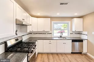 731 Alburger Ave, Philadelphia, PA 19115 - Photo 11