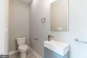920 W Susquehanna Ave, Philadelphia, PA 19122 - Photo 21