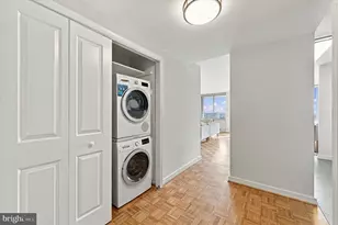 604 S Washington Square, Philadelphia, PA 19106 - Photo 15