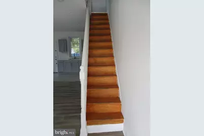 743 W Russell Street, Philadelphia, PA 19140 - Photo 5