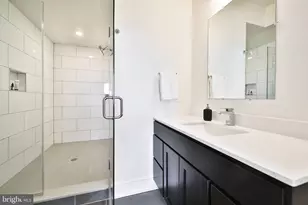 1709 S 4th St, Philadelphia, PA 19148 - Photo 9