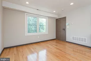 2541 Montrose St, Philadelphia, PA 19146 - Photo 17