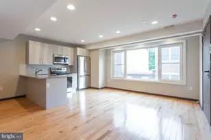 2541 Montrose St, Philadelphia, PA 19146 - Photo 3
