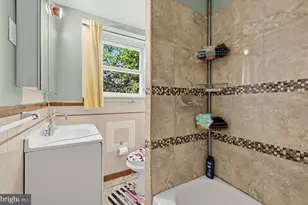 1305 E Weaver St, Philadelphia, PA 19150 - Photo 13