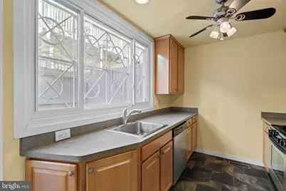 1637 Kater Street, Philadelphia, PA 19146 - Photo 15